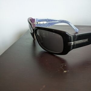 Burberry Black Sunglasses